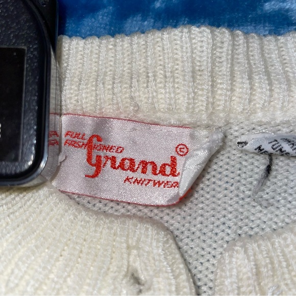 VINTAGE GIRLS LARGE 6X CARDIGAN BUTTON SWEATER - Picture 6 of 10